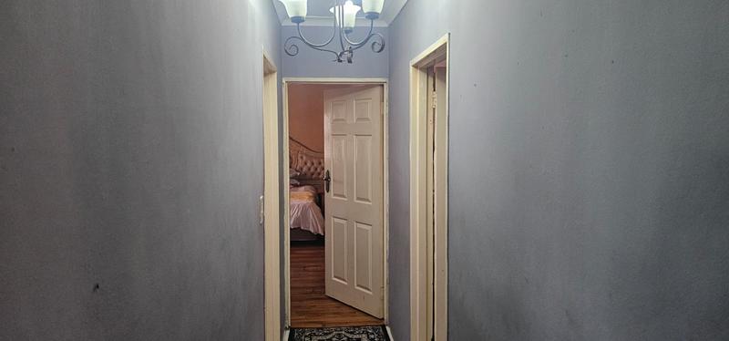 2 Bedroom Property for Sale in Guguletu Western Cape